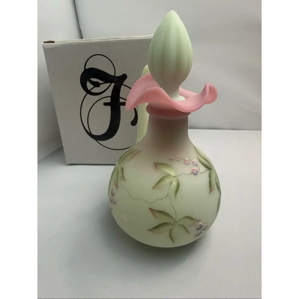 Fenton Lotus Mist Burmese Cruet – Historic Collection 2000 – Showcase Dealer Exc